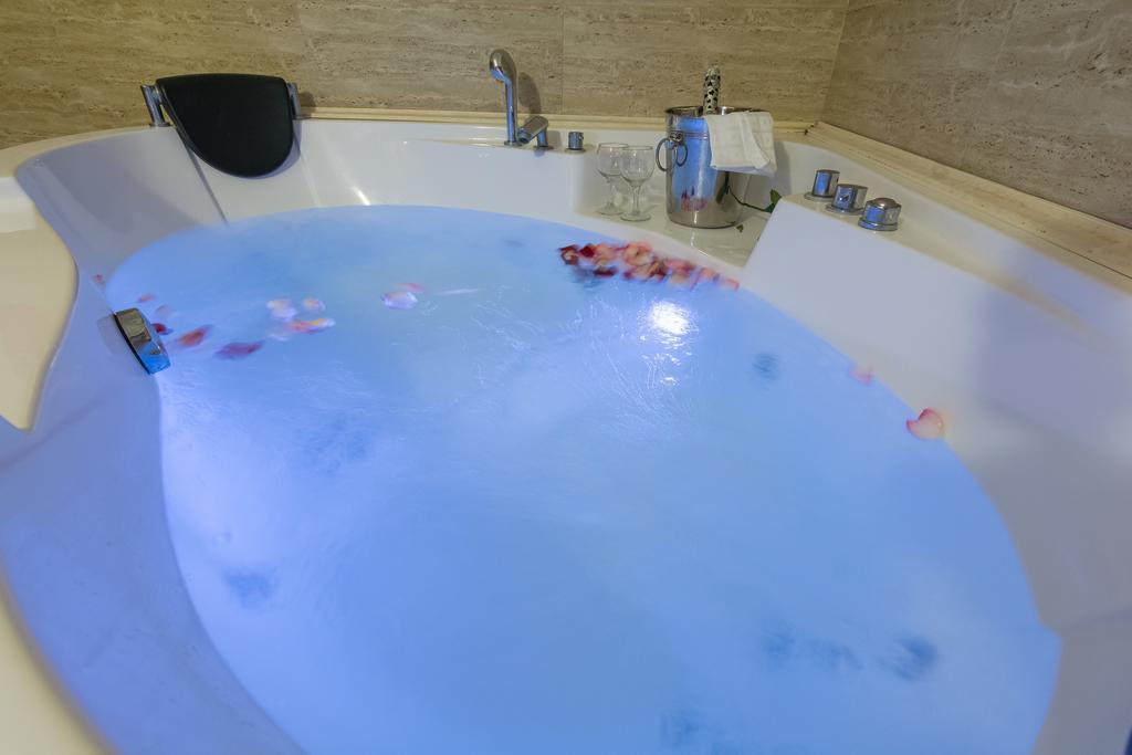 Hotel Alexandros Doxato エクステリア 写真