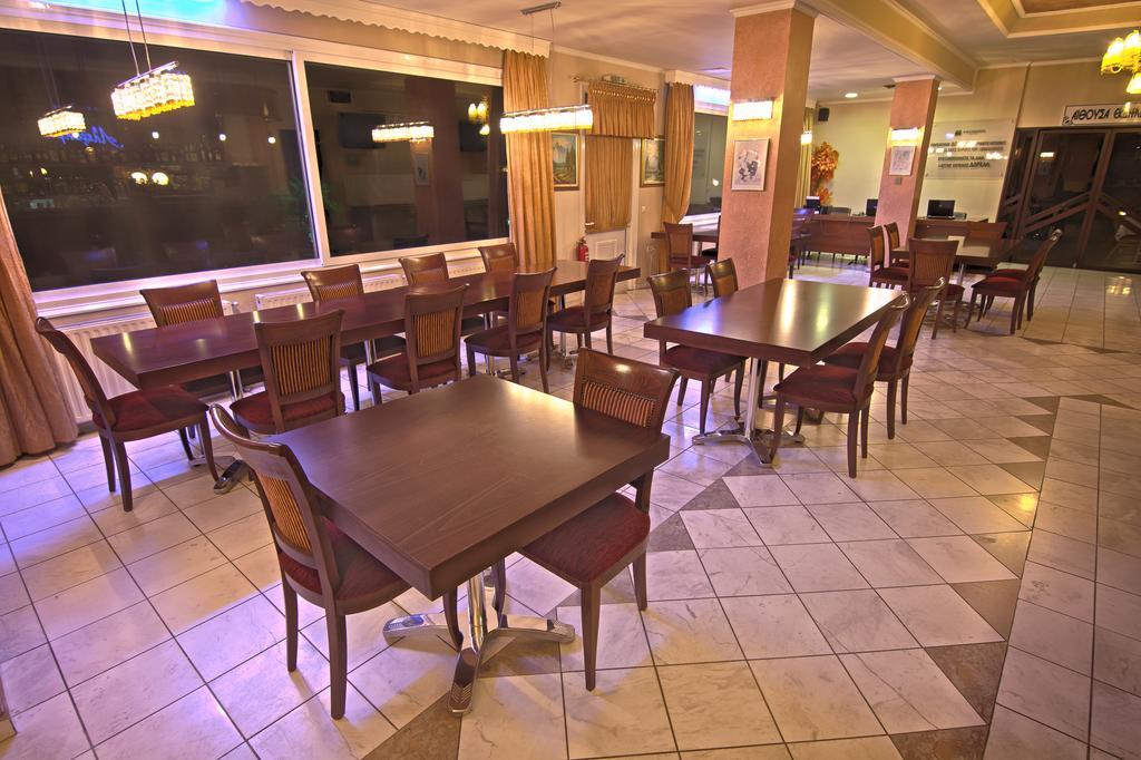 Hotel Alexandros Doxato エクステリア 写真