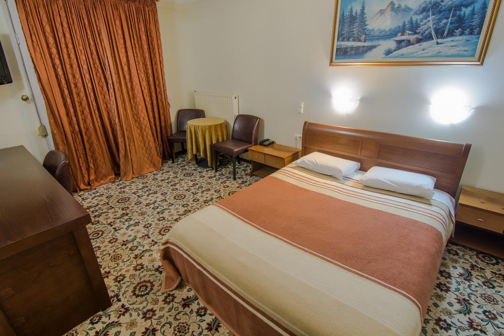 Hotel Alexandros Doxato エクステリア 写真