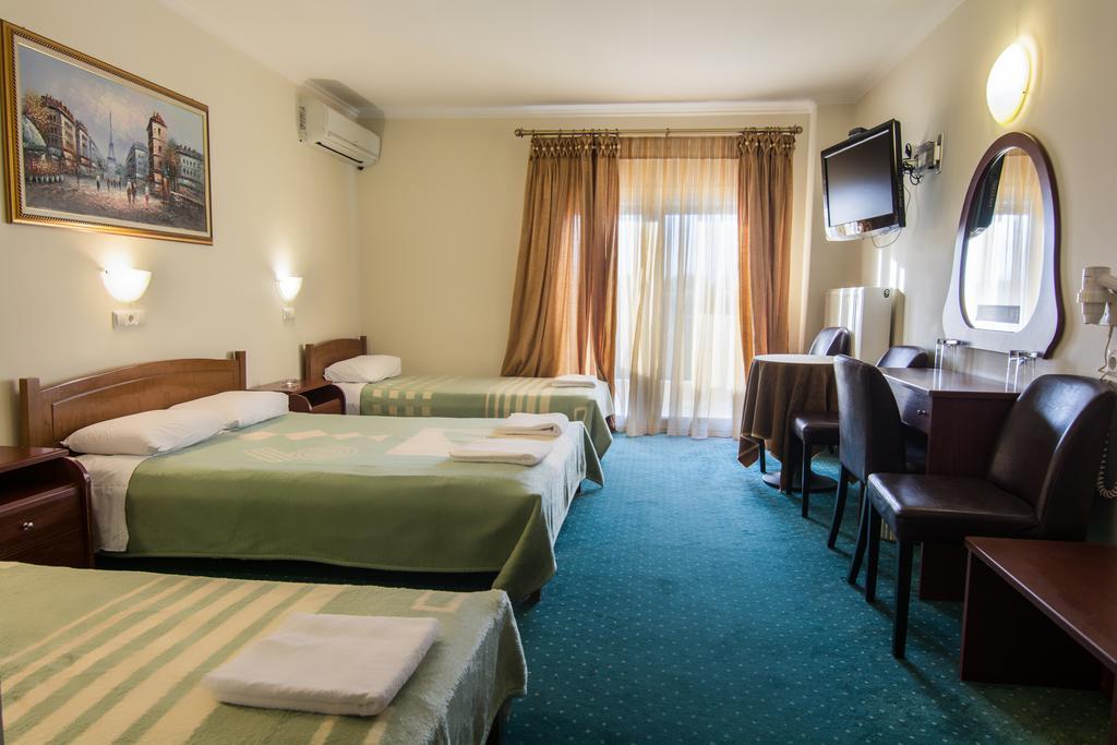 Hotel Alexandros Doxato エクステリア 写真