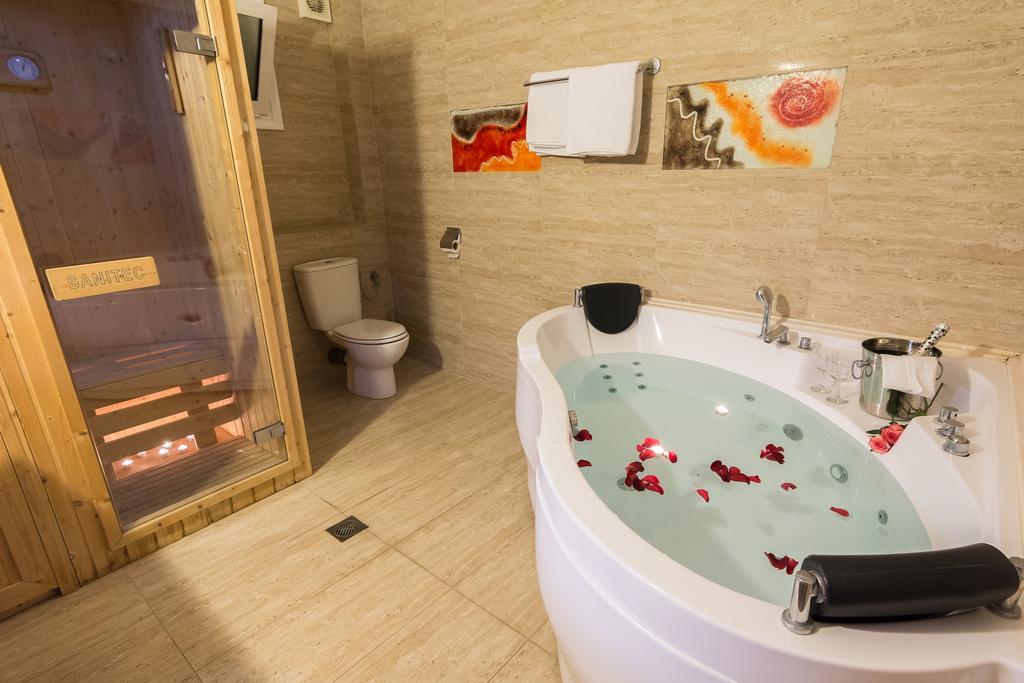 Hotel Alexandros Doxato エクステリア 写真
