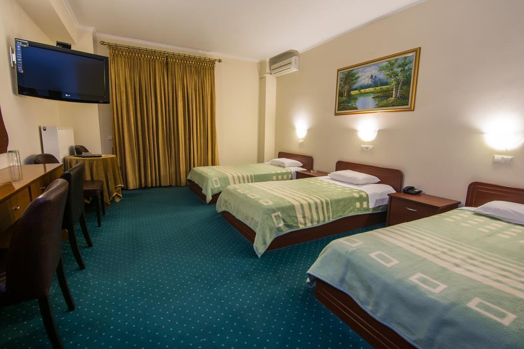 Hotel Alexandros Doxato エクステリア 写真